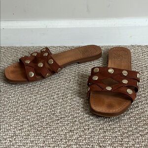 Vince Camuto Vazista Studded Slide, size 7.5